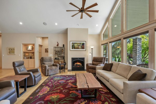 How do you incorporate eco-friendly materials into UK home renovations?